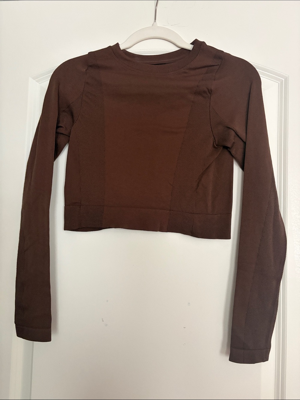 all in motion Brown Cropped Long Sleeve Crewneck Top
